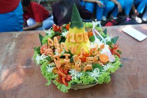 Lomba Tumpeng