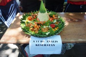 Lomba Tumpeng