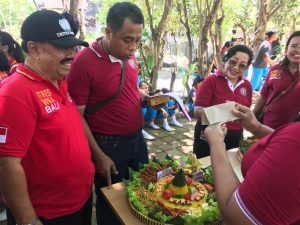 Lomba Tumpeng